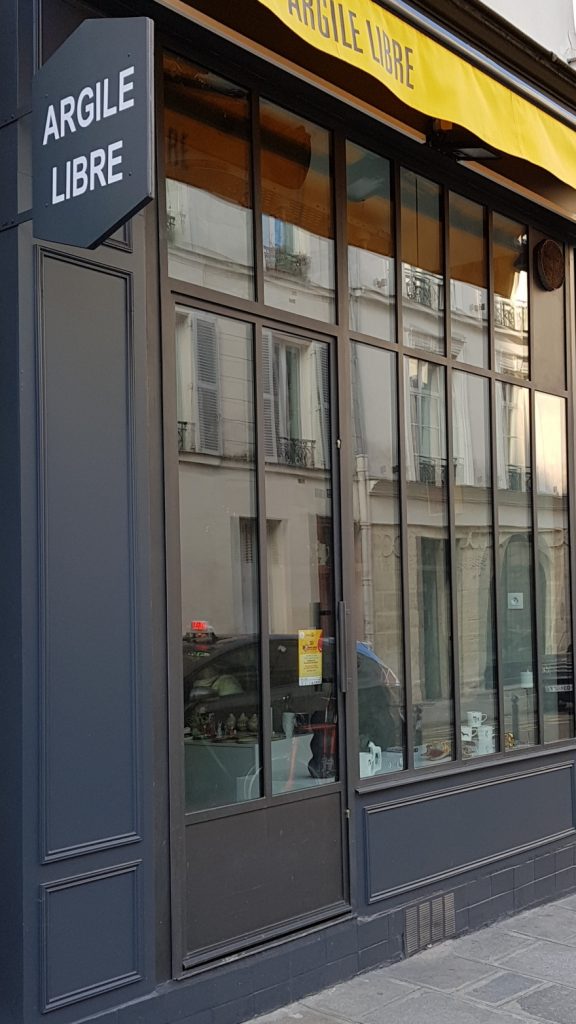 Devanture magasin en acier