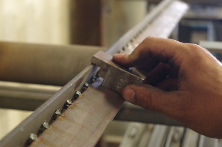 Contrôle qualité profil en acier